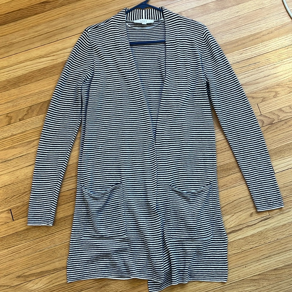 Long striped cozy Loft sweater with pockets